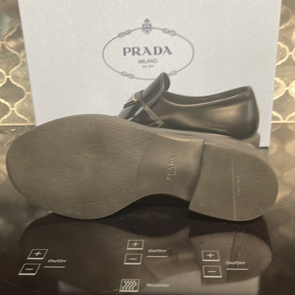 Prada black leather loafers size 7 - Picture 4 of 5
